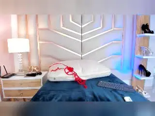 Xlovecam Adult Webcams of LunaMiranda