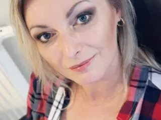 Xlovecam Live Porn of XLovelyVanessa