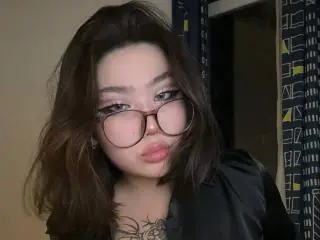 Xlovecam Best Webcam of YurikoMay