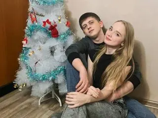 Xlovecam Live Sex Cam of ShawtyMiaAndJack