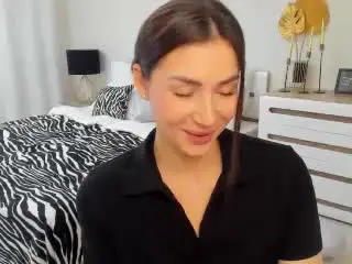 Xlovecam Live Sex Cam of OliviaCluff