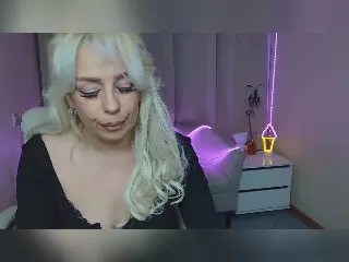 Xlovecam Best live sex cam show of KatrinaCharm