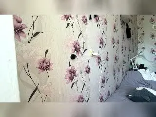 Xlovecam Live Sex Cam of CorinaMakinster